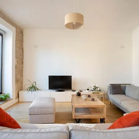 Le Saint Baudile 80m2 Centre Ville, Parking, Vue Sur Eglise Apartamento *